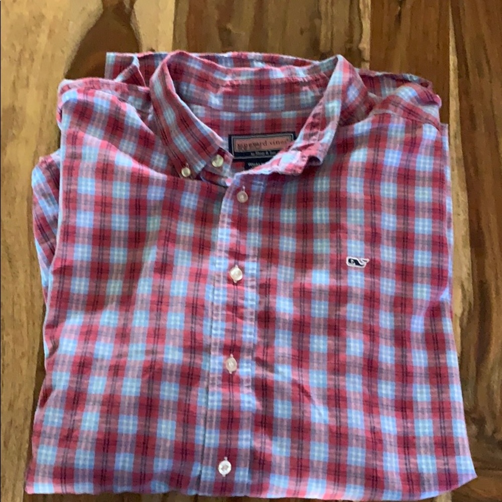 Vineyard vines Xl whale shirt.